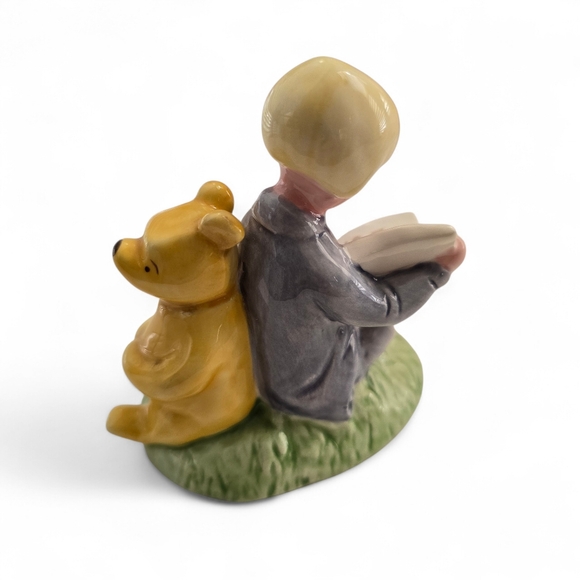 Vintage Christopher Robin & Winnie the Pooh Figurine - Picture 4 of 7